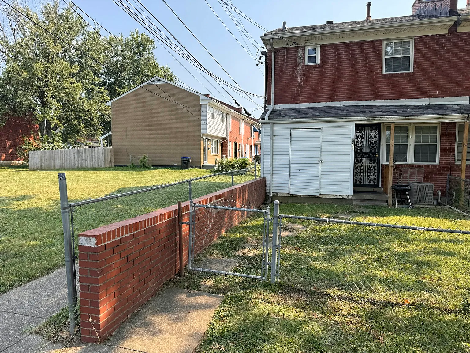 3405 Chauncey Avenue — Photo 4