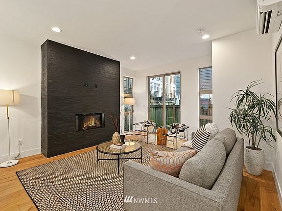3rd image of 1511 A NW 64th Street