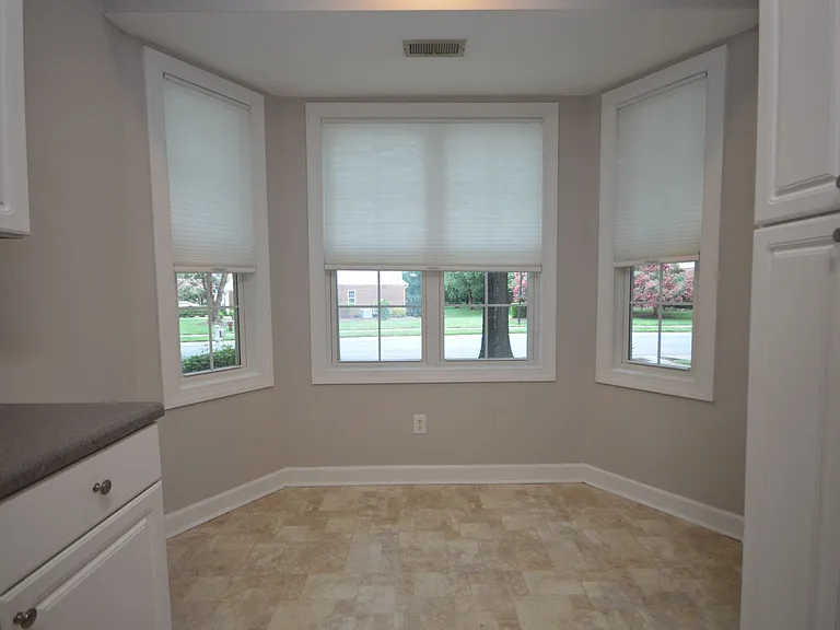 3319 Philmont Dr — Photo 11