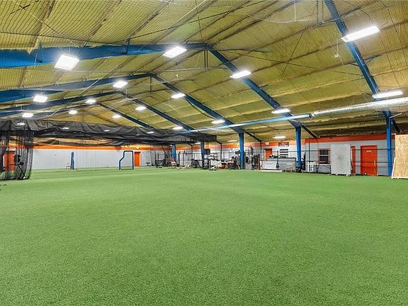 10,000 Square Foot Sport's facility