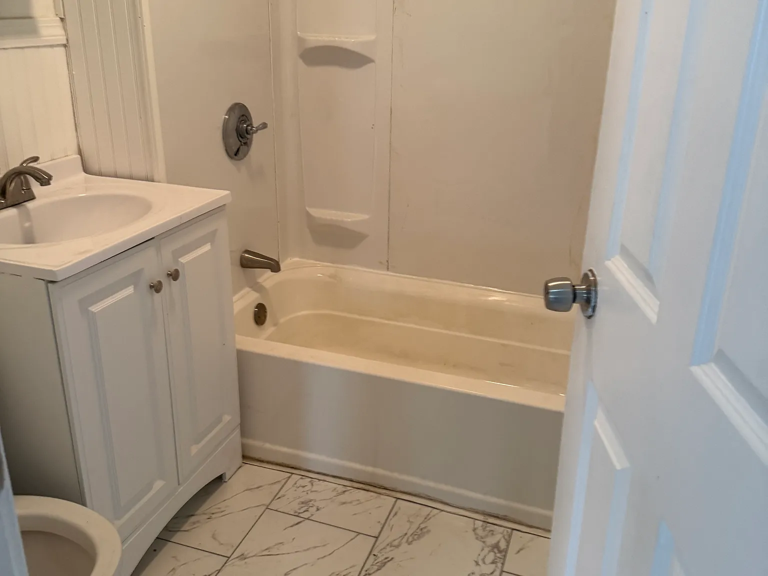 3 bed, 1281 sqft, $3,500 — Photo 4