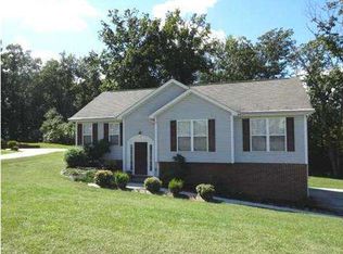 1999 Hardwood Ln, Soddy Daisy, TN 37379