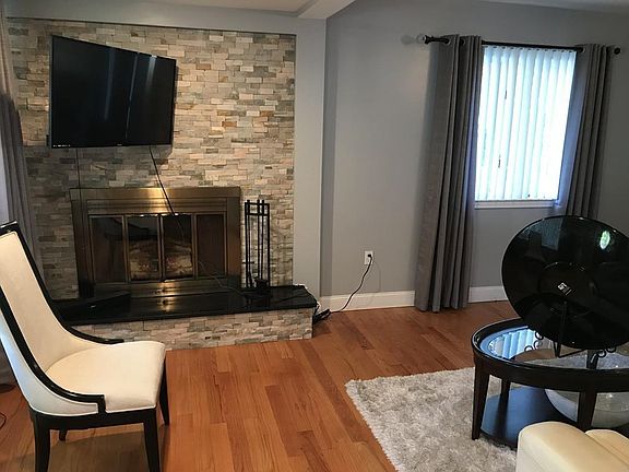5th image of 46 Holbrook Ave