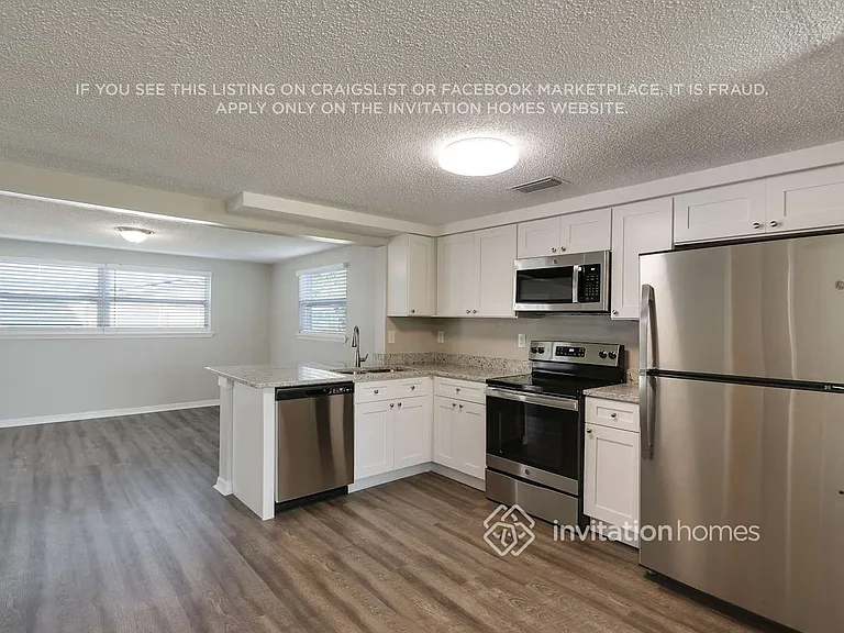 3423 Garfield Dr — Photo 5