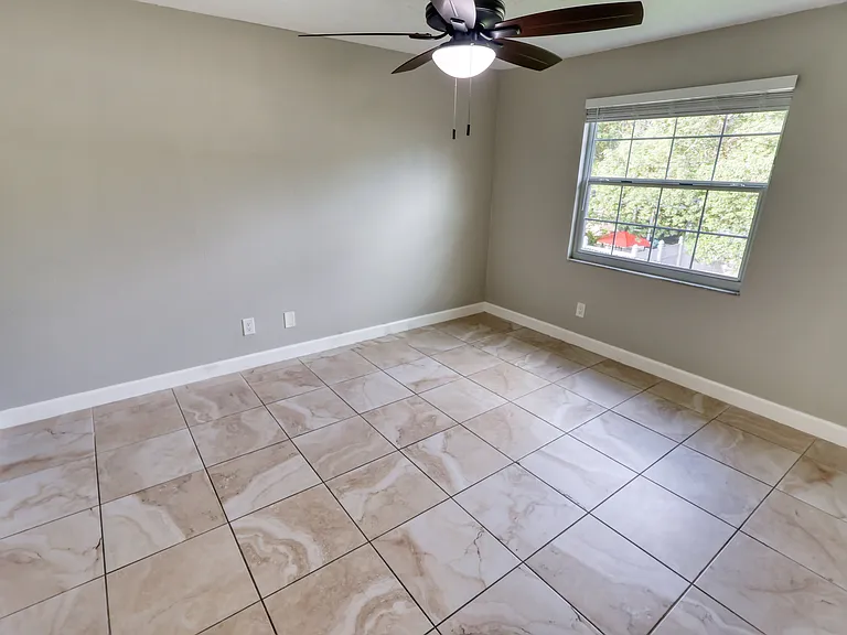 6813 N Marie Ave #B — Photo 17
