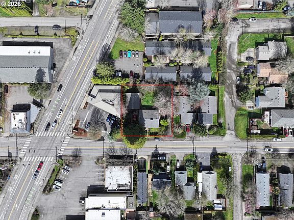 2nd image of 4725 SW Pomona St
