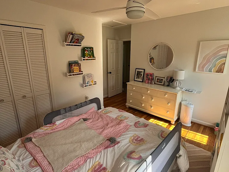 8612 Yardley Dr — Photo 17