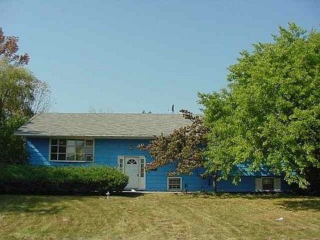 1st image of 77 Yaun Ave