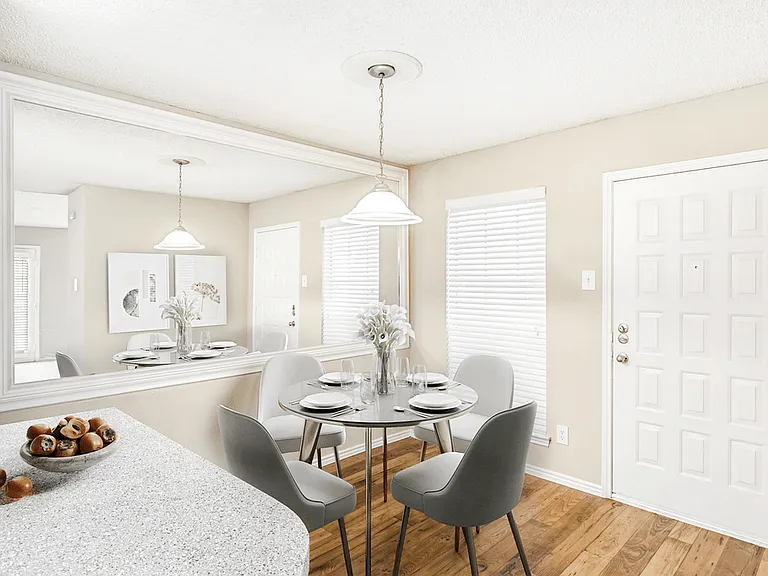 Summers Crossing Apartments — Photo 7