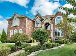 2504 Skylane Dr, Naperville, IL