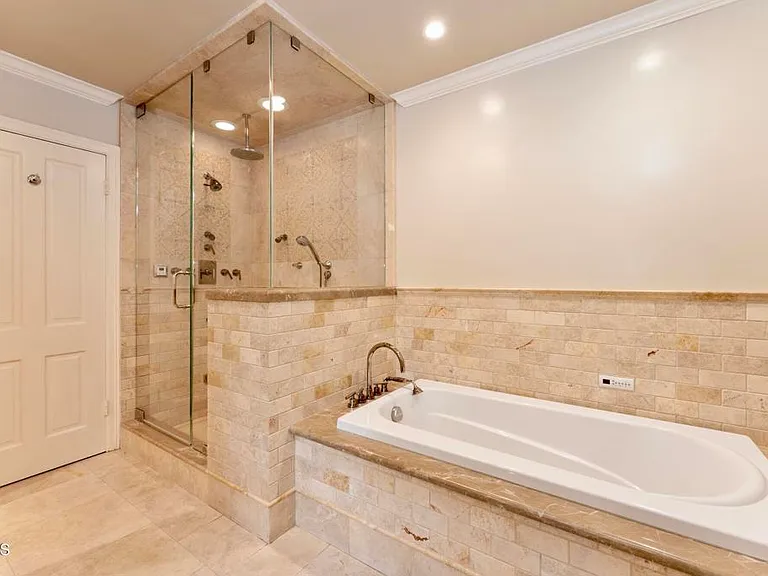 1650 Knollwood Dr — Photo 24