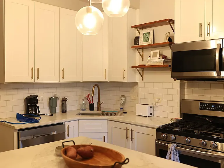 2520 W Iowa St #2 — Photo 1