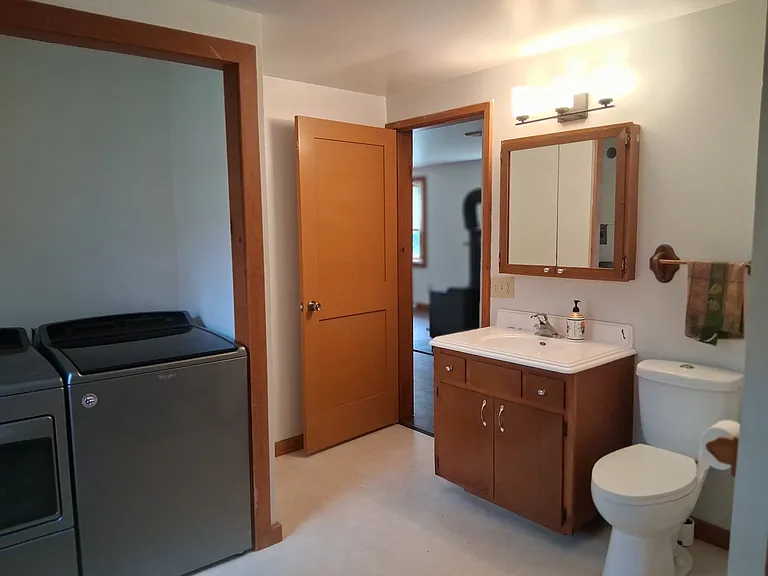 2963 Jones St — Photo 11