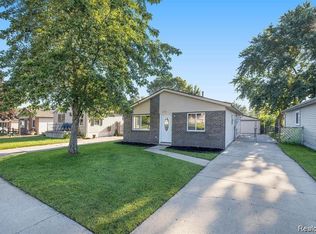 14749 Duncan St, Taylor, MI 48180