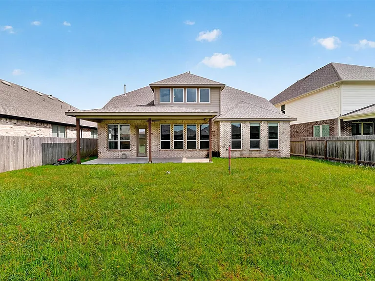 24419 Avanti Dr — Photo 50