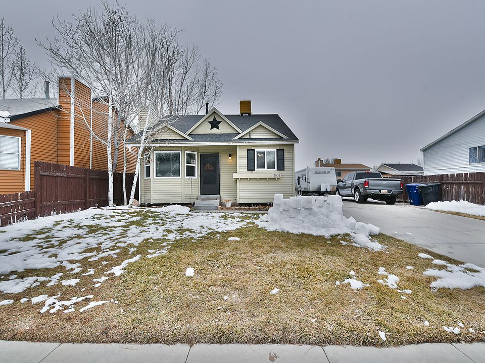 1st image of 2636 S Melville Dr
