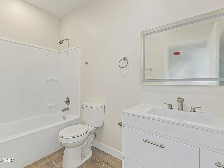 9425 N 9th Ave #2 — Photo 6