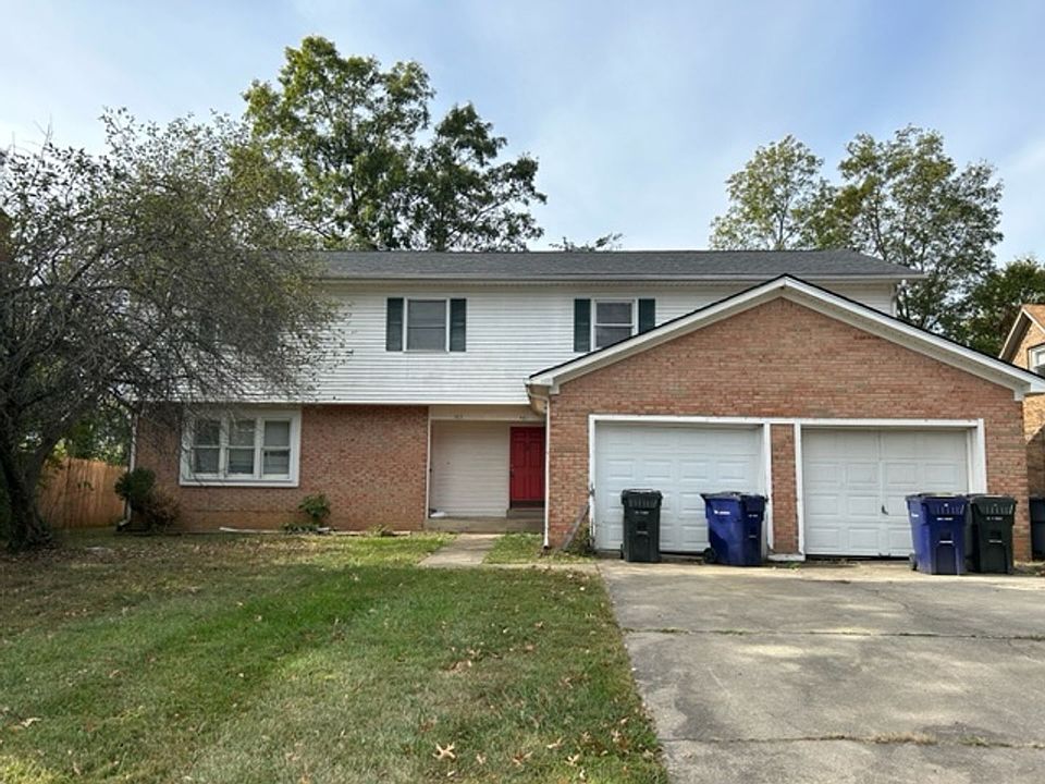 1st image of 481 Woodview Dr