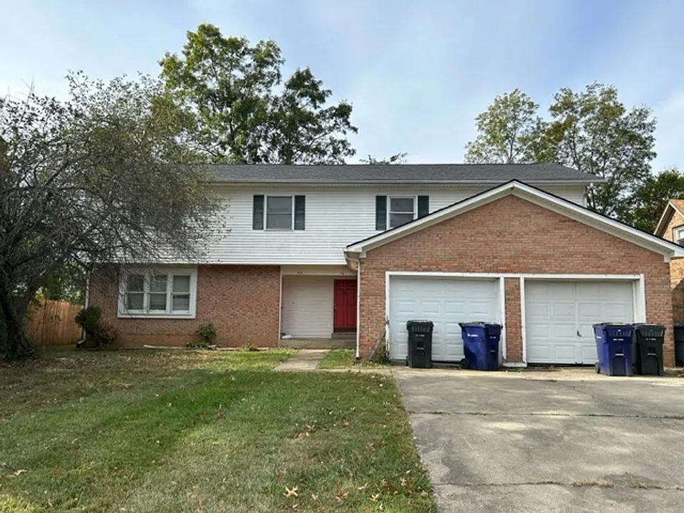 481 Woodview Dr
