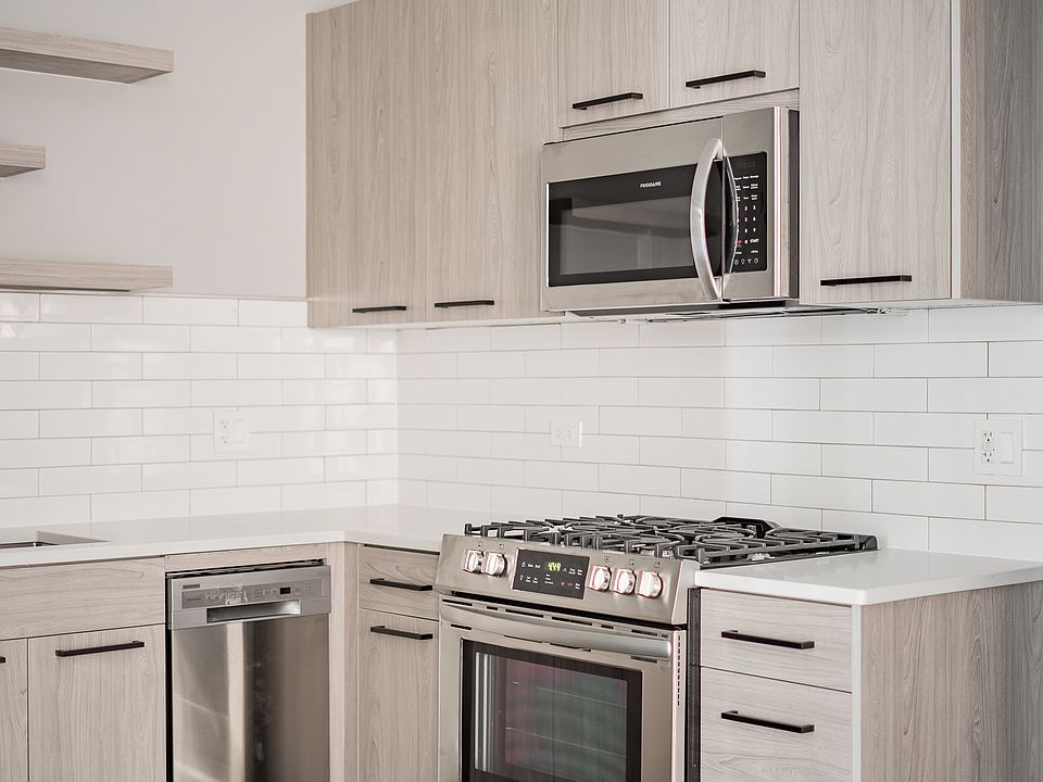 1st image of 1472 W Erie St #3456583