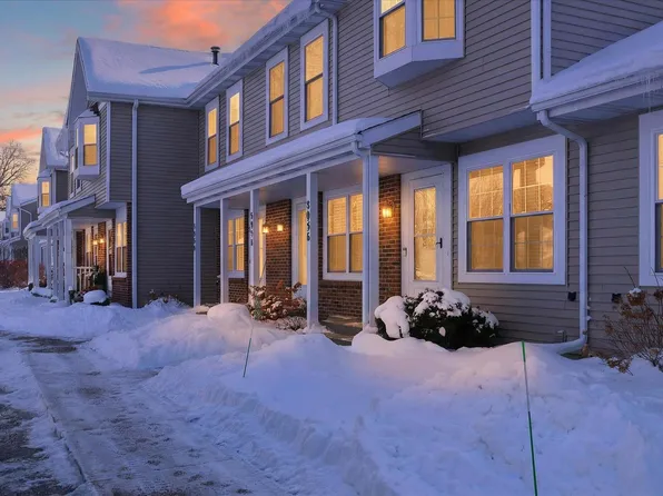 8058 Wimbledon Dr, Portage, MI 49024