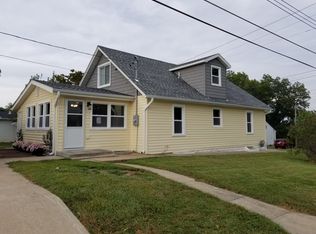 1109 11th St, Boonville, MO 65233