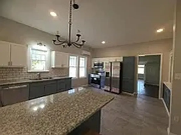 710 W 8th St, Cisco, TX 76437