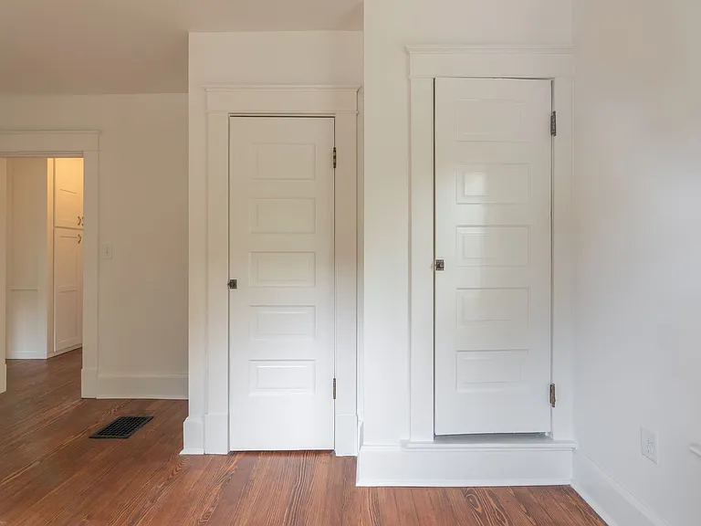 528 E Normal St — Photo 22