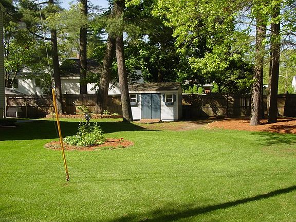 3rd image of 23 Palm Dr