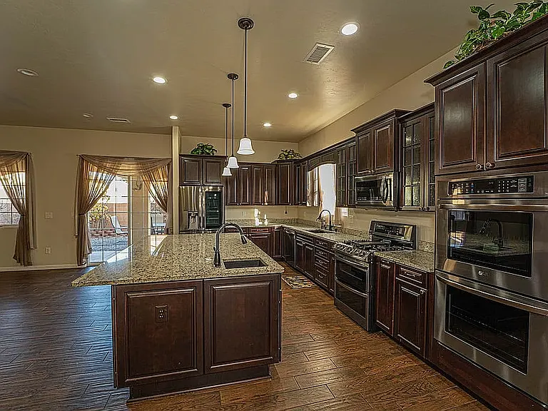 820 Serrano Pointe St NW — Photo 8