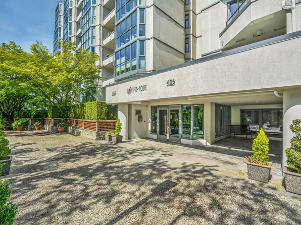 456 Moberly Rd #305, Vancouver, BC V5Z 4L7