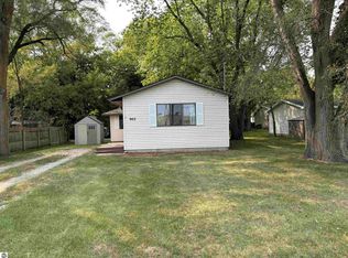903 N Harris St, Mount Pleasant, MI 48858