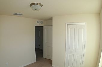 3rd image of 4362 High Ridge Ave