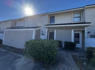 727 S Main St APT 93, Hinesville, GA 31313