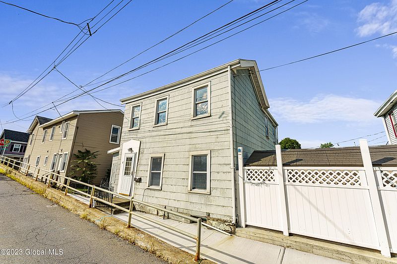 3rd image of 47 South Street