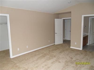 2nd image of 257 N 5th St