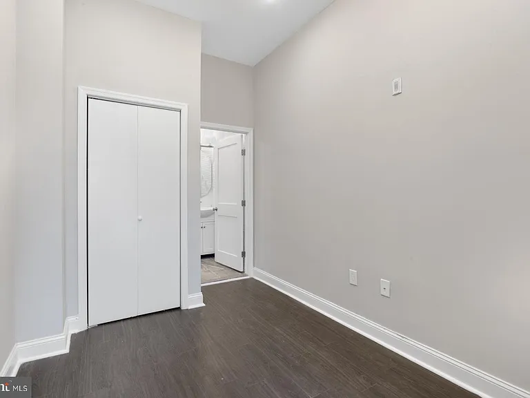 624 N 35th St #3 — Photo 14
