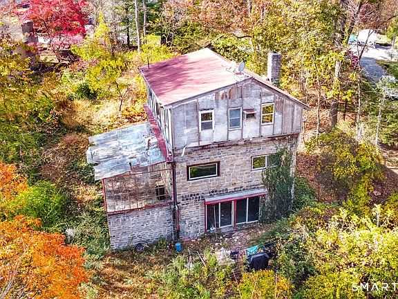 5th image of 11 Oak Road