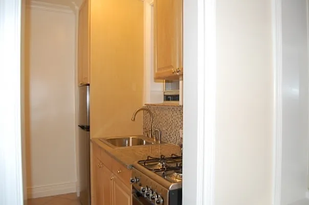 Rented by Citi Habitats | media 12