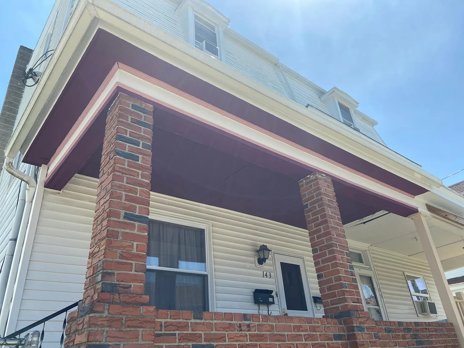 143 W White St — Photo 1