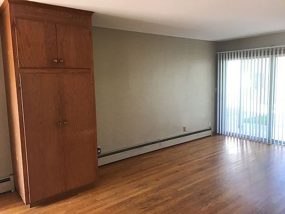 4th image of 7700 Bloomington Ave APT 17