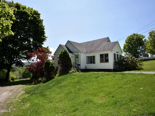 1649 State Rd, Richmond, MA 01254