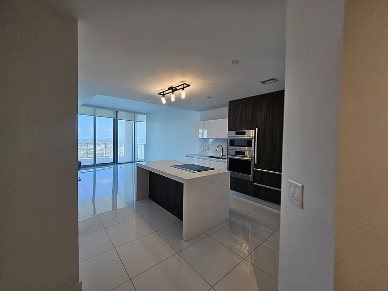 851 NE 1st Ave #4000 — Photo 12