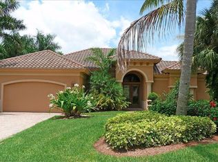 239 Pebble Beach Cir, Naples, FL 34113