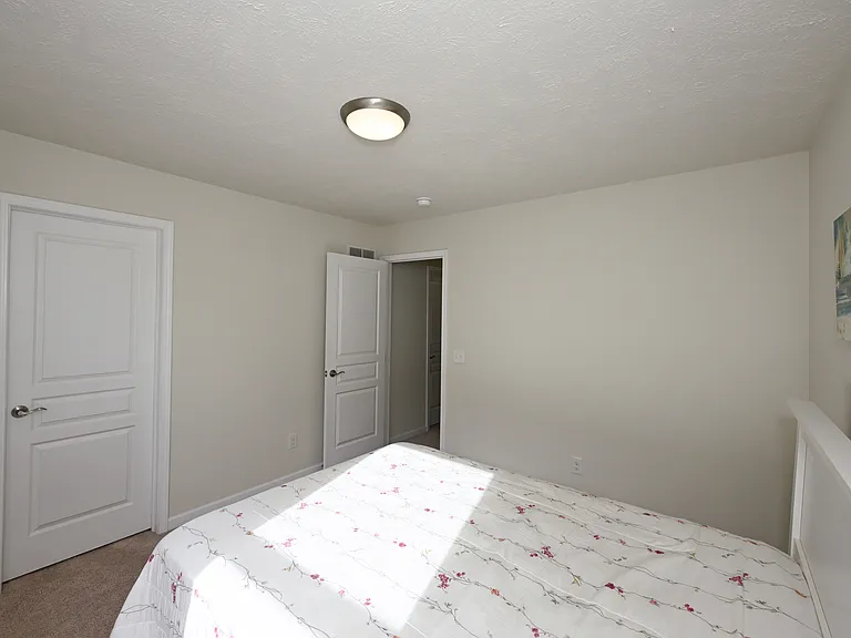 4816 Lake View Dr — Photo 44