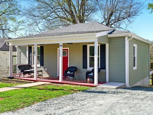 136 A St, Monroe, VA 24574