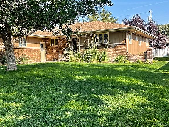 3rd image of 503 Seminole Dr