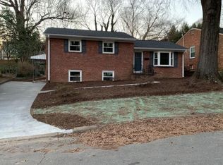 1102 Fenimore St, Winston Salem, NC 27103