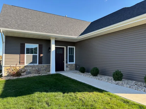 625 Anjali Ct #L, Sycamore, IL 60178