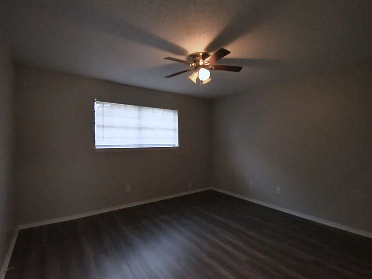 7114 Gatewood Dr — Photo 15